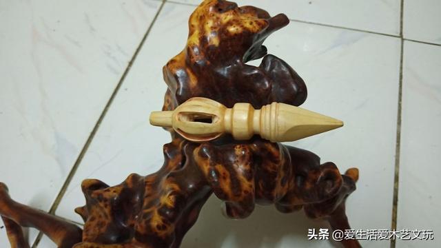 我想制作手工艺品，有哪些实用的工具能推荐下？