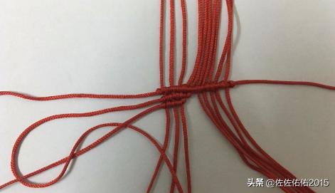 怎样用红绳编织蝴蝶？