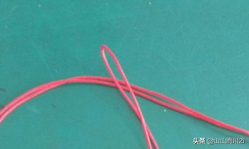 手工编织：简单红绳戒指花的制作？