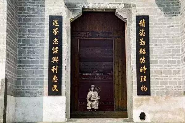 莲花县以前是吉安市，为什么在92年会划规到和文化习俗完全不同的萍乡？