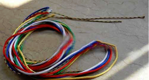 藏族五色哈达金刚结车挂的编织方法