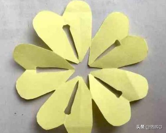 儿童趣味手工剪纸----五瓣花迎春花的折剪方法？