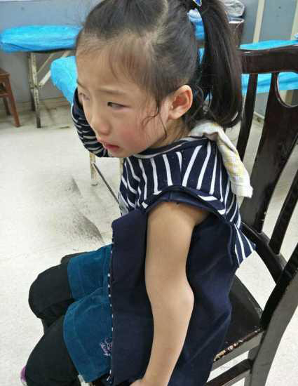 求助！女儿在清波红苹果幼儿园里摔断了手，视频却“被老鼠咬断了线”而失踪[