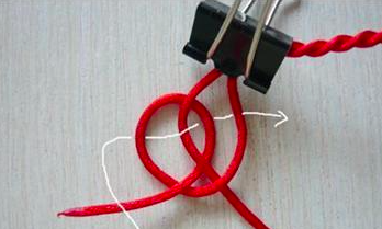 玉米结和金刚结红绳手链怎么做纽扣结收尾？