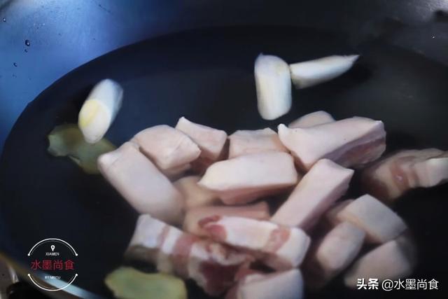 红烧肉为什么每次颜色很浅，有哪几种上色的方法？