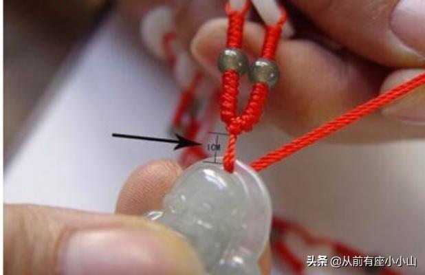 玉器水晶吊坠挂件绑红绳方法（打结法）？